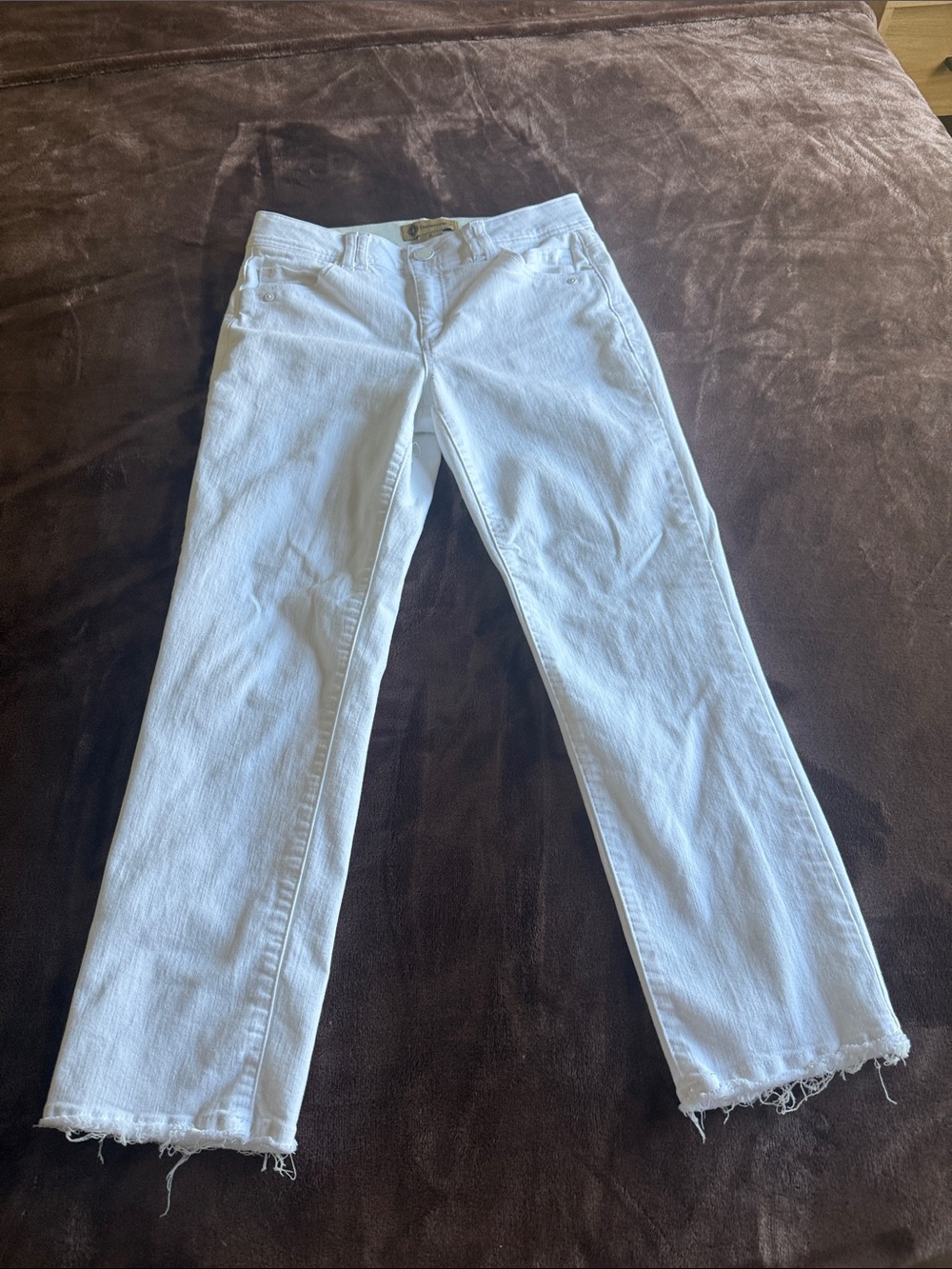 Democracy White Straight-Leg Jeans with Raw Hem